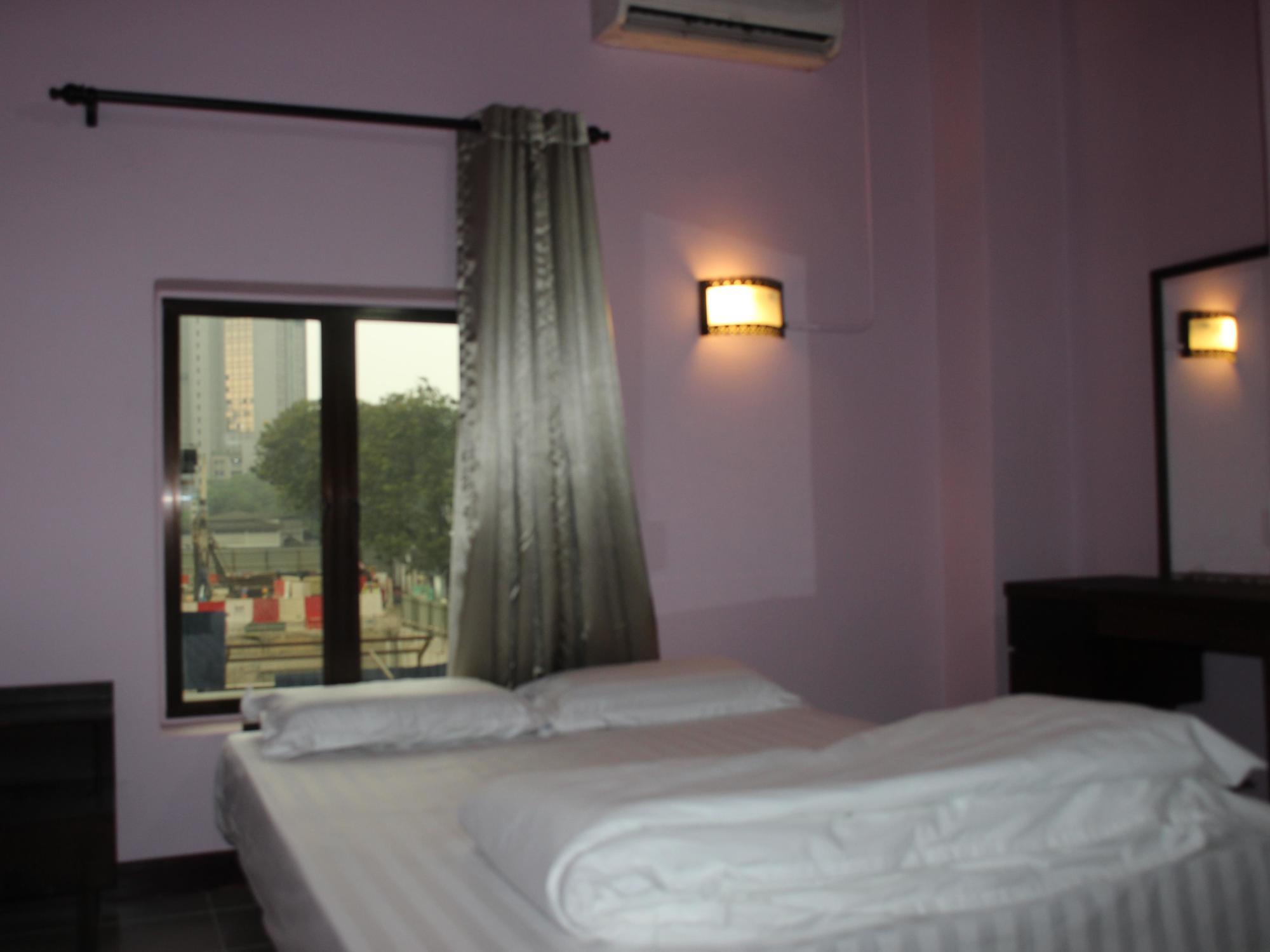 Birdnest Guesthouse, Gaia Rooftop Cafe Kuala Lumpur Dış mekan fotoğraf