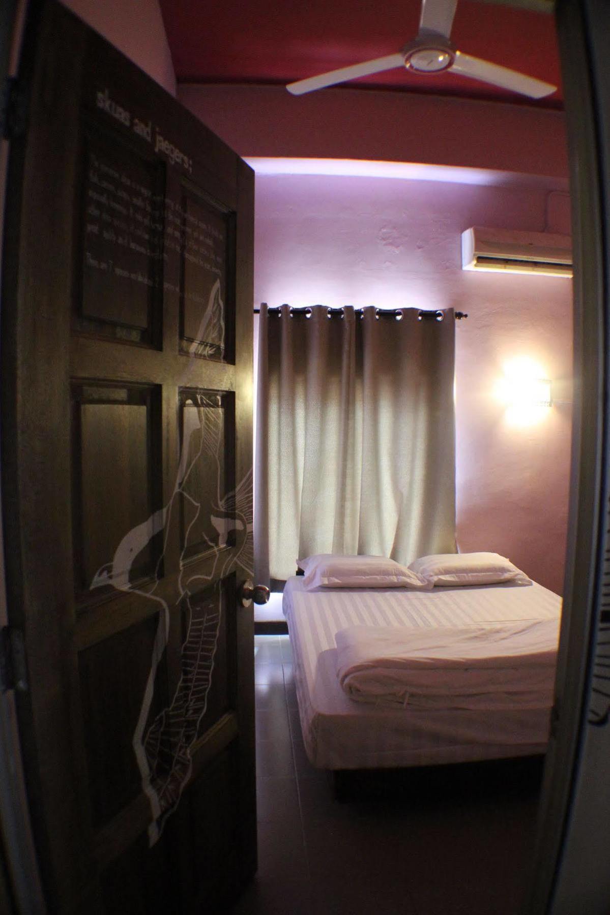 Birdnest Guesthouse, Gaia Rooftop Cafe Kuala Lumpur Dış mekan fotoğraf